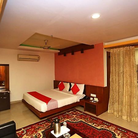Hôtel Oyo 38191 Dayal Residency à Jajpur Extérieur photo