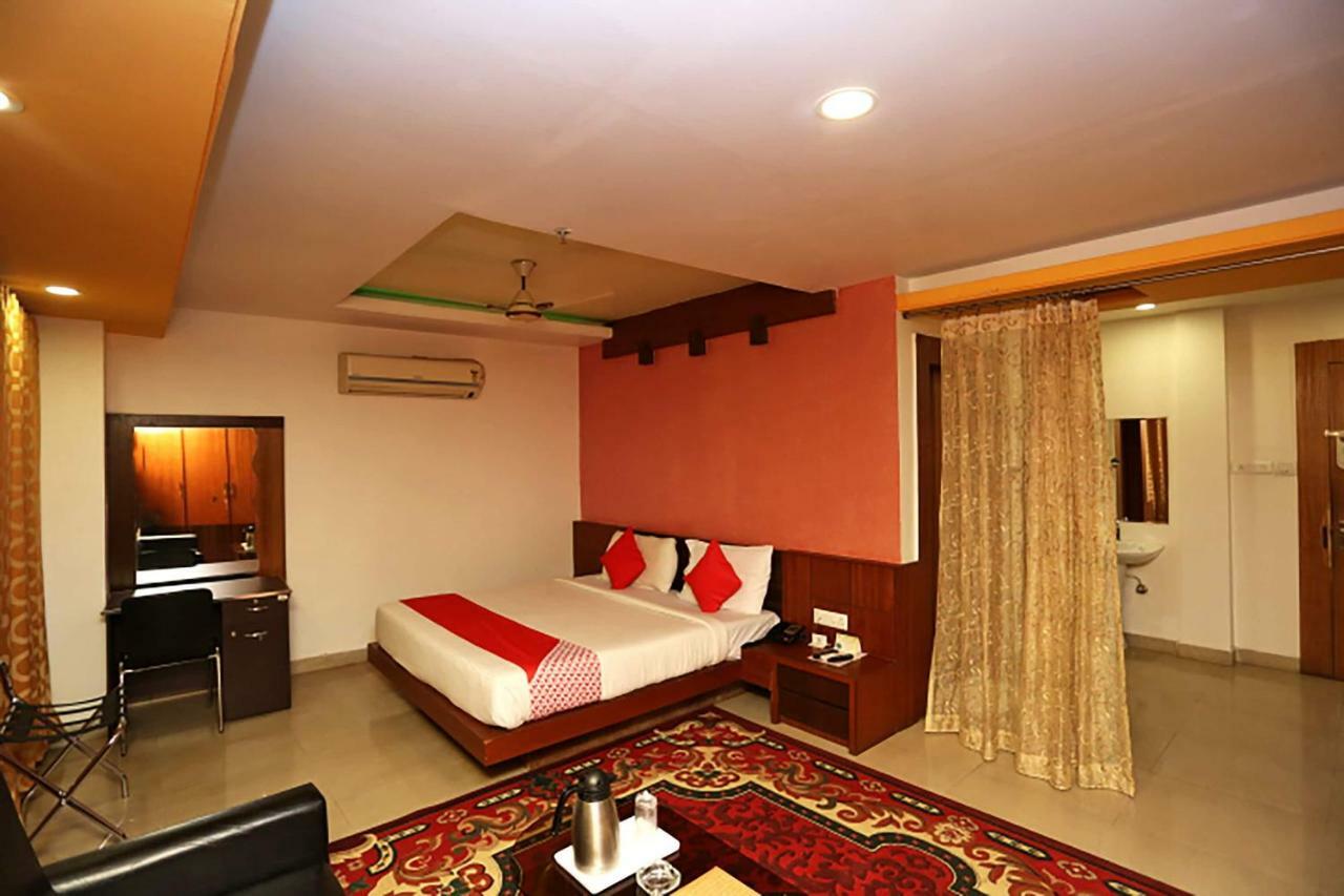 Hôtel Oyo 38191 Dayal Residency à Jajpur Extérieur photo