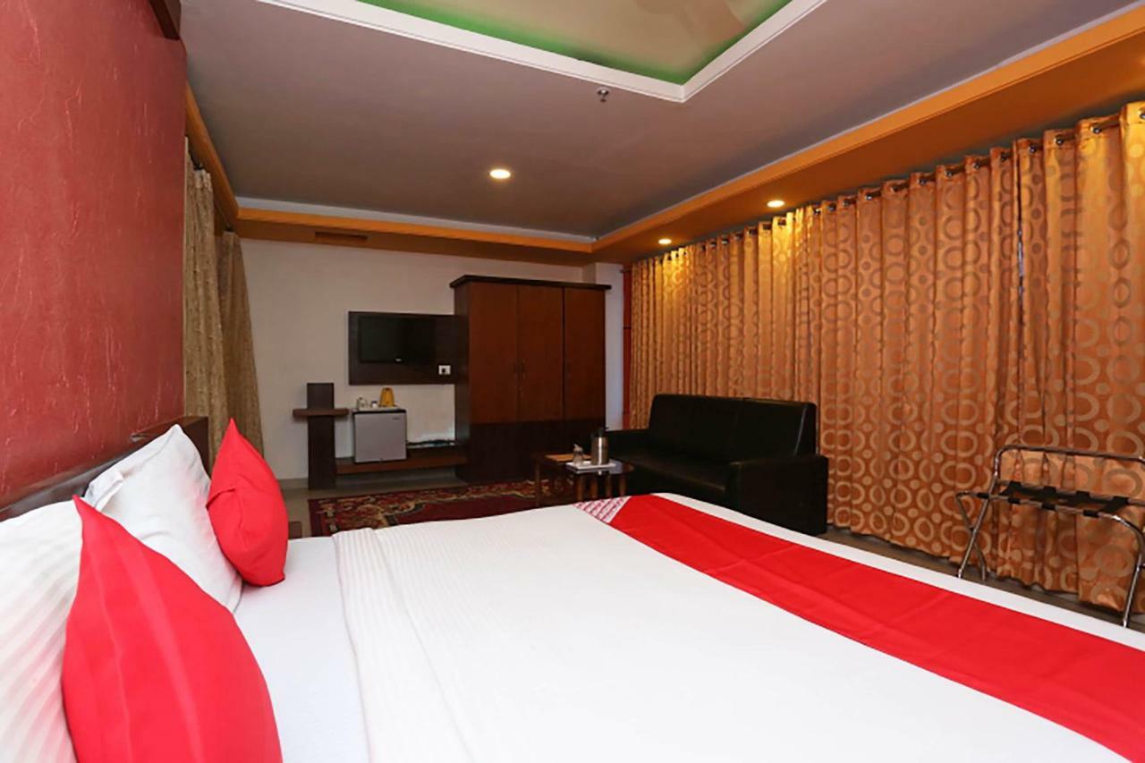 Hôtel Oyo 38191 Dayal Residency à Jajpur Extérieur photo